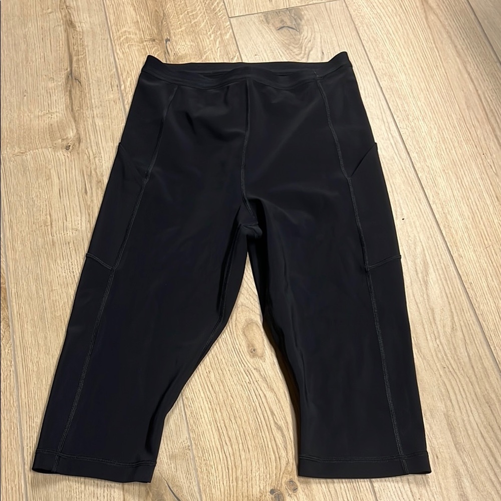 Lululemon Athletica Black Mid-Length leggings